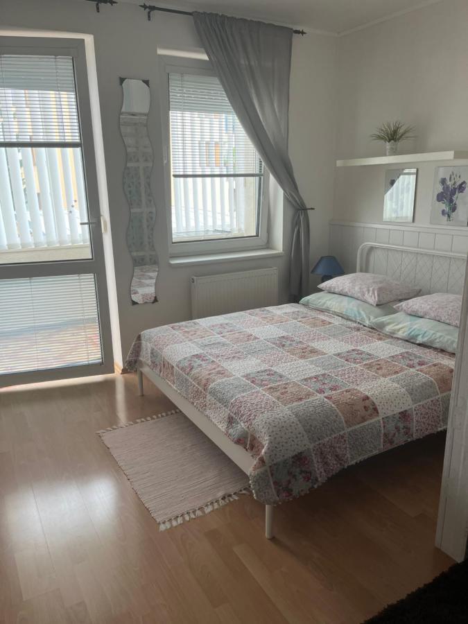 Terrace Apartment S 1 Spalnou Sofia-Parking & Wifi Bratislava Exterior photo